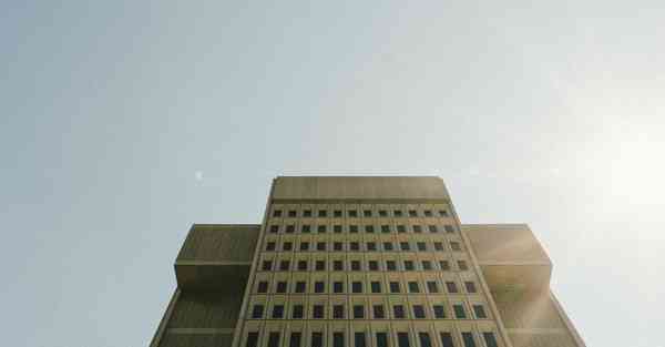 汽车汽油味大还费油怎么回事