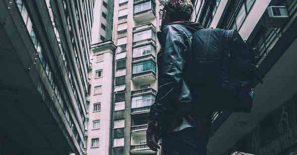 宣传片文字配音选哪个