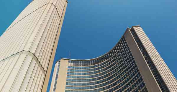 为电影制作宣传片