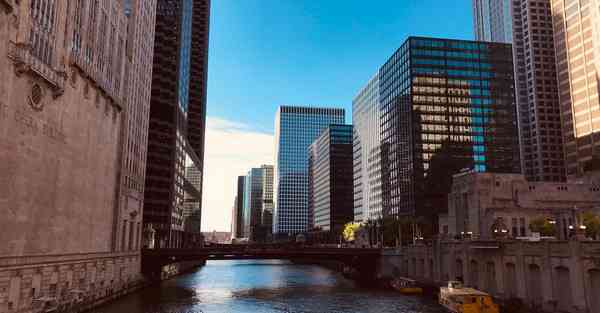 如何制作光影宣传片_如何制作光影文字图片