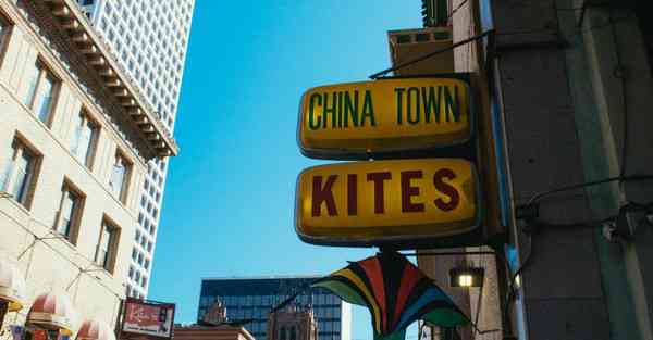 汽车汽油味大_汽车汽油味大怎么回事