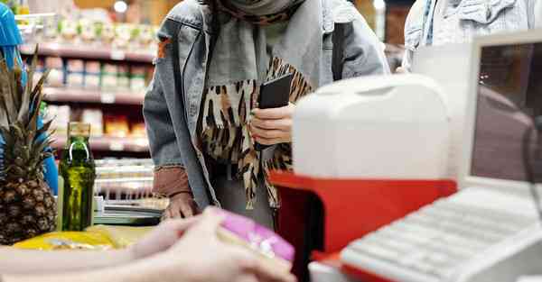 产品介绍宣传片制作_产品介绍宣传海报